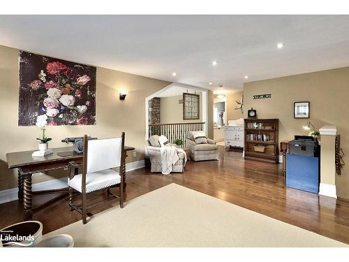 151 Rankins Crescent, Thornbury, ON - Indoor Photo Showing Living Room