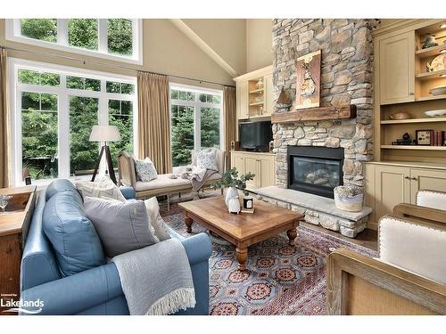 151 Rankins Crescent, Thornbury, ON - Indoor Photo Showing Living Room With Fireplace