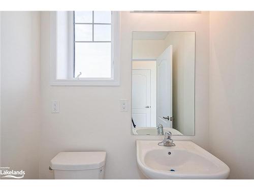 207 Village Gate Drive, Wasaga Beach, ON - Indoor Photo Showing Bathroom