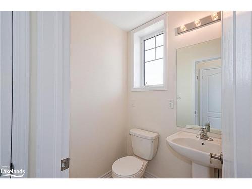 207 Village Gate Drive, Wasaga Beach, ON - Indoor Photo Showing Bathroom