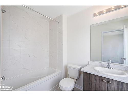 207 Village Gate Drive, Wasaga Beach, ON - Indoor Photo Showing Bathroom