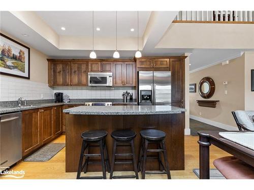 602 Glen Abbey Way, Mactier, ON - Indoor Photo Showing Kitchen With Upgraded Kitchen