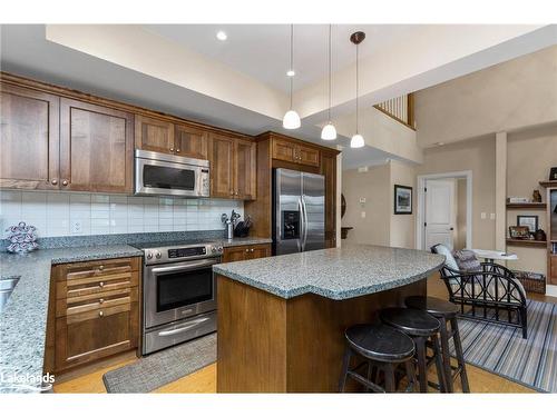 602 Glen Abbey Way, Mactier, ON - Indoor Photo Showing Kitchen