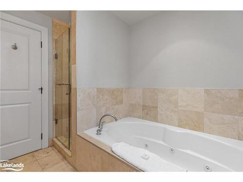 602 Glen Abbey Way, Mactier, ON - Indoor Photo Showing Bathroom