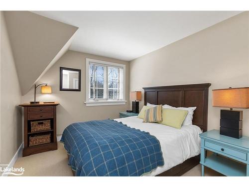 602 Glen Abbey Way, Mactier, ON - Indoor Photo Showing Bedroom