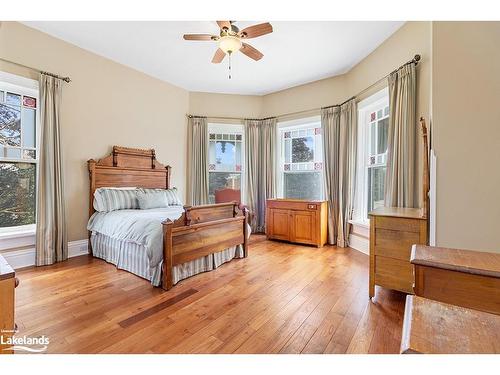 63 Bridge Street, Meaford, ON - Indoor Photo Showing Bedroom