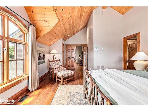 146 Wyandot Court, The Blue Mountains, ON - Indoor Photo Showing Bedroom