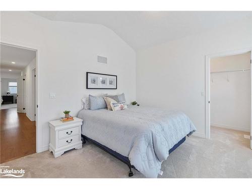 135 Plewes Drive, Collingwood, ON - Indoor Photo Showing Bedroom