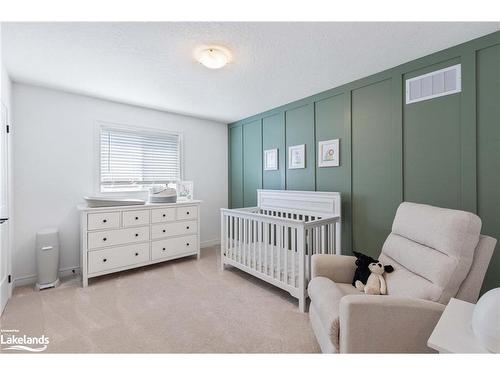 135 Plewes Drive, Collingwood, ON - Indoor Photo Showing Bedroom