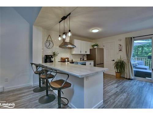 207 Escarpment Crescent, Collingwood, ON - Indoor Photo Showing Kitchen