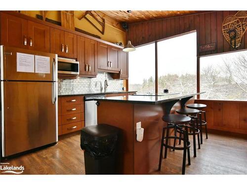 163 Tyrolean Lane, The Blue Mountains, ON - Indoor Photo Showing Kitchen