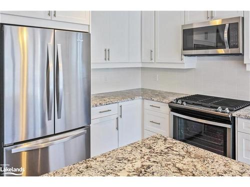 359 Yellow Birch Crescent, The Blue Mountains, ON - Indoor Photo Showing Kitchen With Upgraded Kitchen