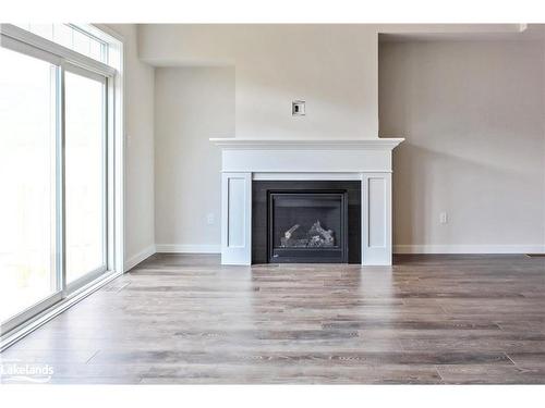 359 Yellow Birch Crescent, The Blue Mountains, ON - Indoor Photo Showing Living Room With Fireplace