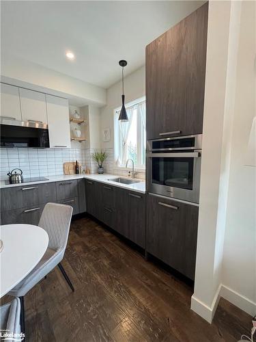 301-12 Beckwith Lane, The Blue Mountains, ON - Indoor Photo Showing Kitchen