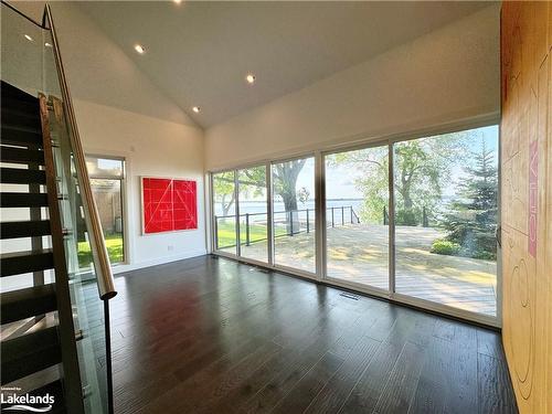 131 Peats Point Road, Prince Edward County, ON - Indoor Photo Showing Other Room