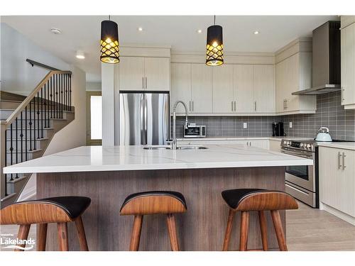 115 Stillwater Crescent, The Blue Mountains, ON - Indoor Photo Showing Kitchen With Upgraded Kitchen