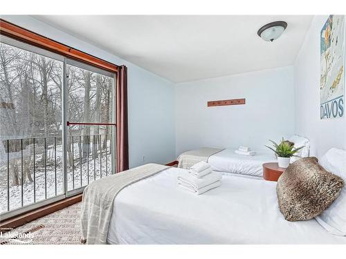 141 Kandahar Lane, The Blue Mountains, ON - Indoor Photo Showing Bedroom