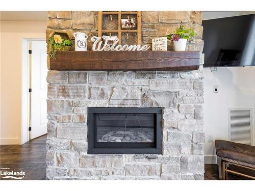 106-16 Beckwith Lane, The Blue Mountains, ON - Indoor Photo Showing Living Room With Fireplace