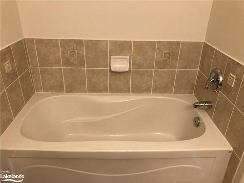 11-689616 Monterra Road, The Blue Mountains, ON - Indoor Photo Showing Bathroom