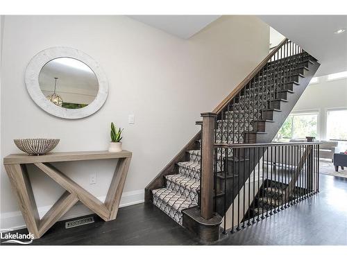 111 Crestview Court, The Blue Mountains, ON - Indoor Photo Showing Other Room