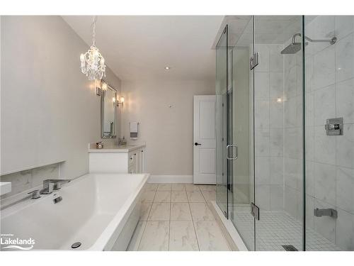 111 Crestview Court, The Blue Mountains, ON - Indoor Photo Showing Bathroom