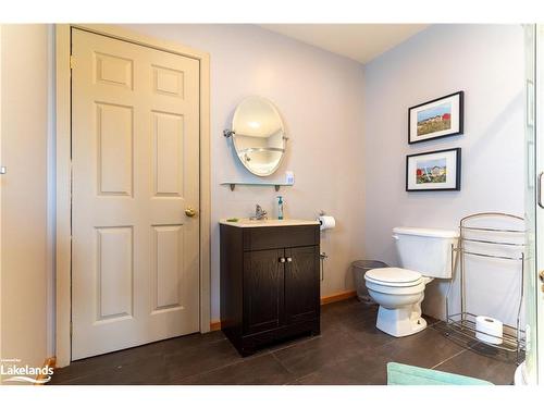 4 Island 470, Honey Harbour, ON - Indoor Photo Showing Bathroom