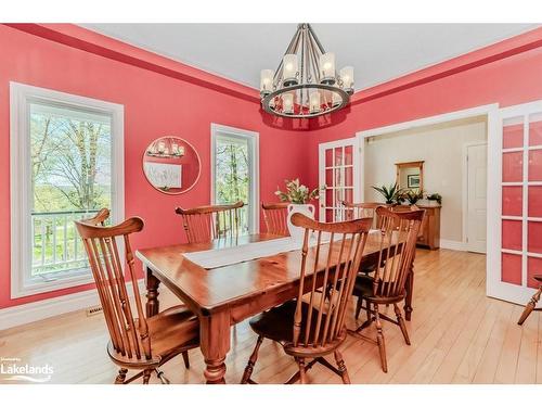 1259 Golf Course Road, Huntsville, ON - Indoor Photo Showing Dining Room