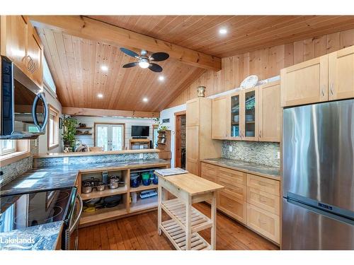 29 Lasalle Trail, Tiny, ON - Indoor Photo Showing Kitchen