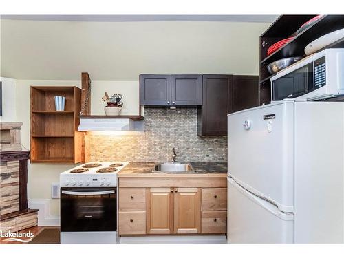 29 Lasalle Trail, Tiny, ON - Indoor Photo Showing Kitchen