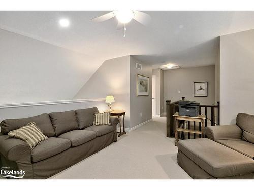 105 Empire Lane, Meaford, ON - Indoor Photo Showing Living Room