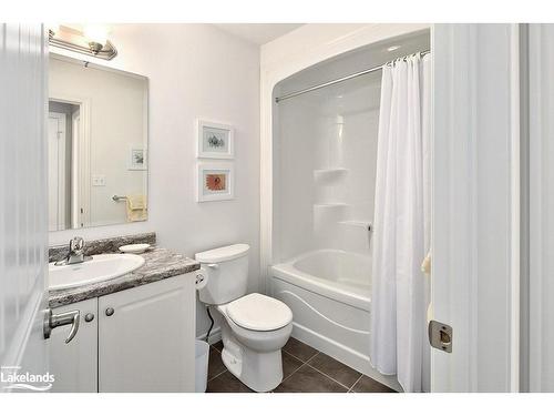 105 Empire Lane, Meaford, ON - Indoor Photo Showing Bathroom