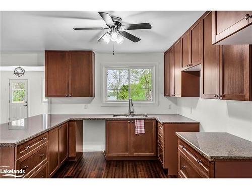 13 Butternut Drive, Lindsay, ON - Indoor Photo Showing Kitchen