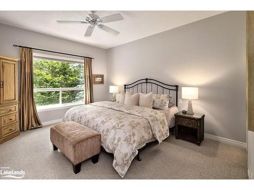 4 Porcupine Circle, Barrie, ON - Indoor Photo Showing Bedroom