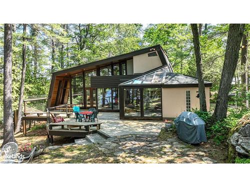 1124 Flanagan Trail, Gravenhurst, ON - Outdoor