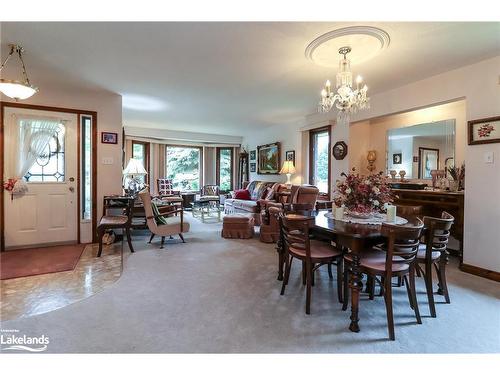 3 Kelley Crescent, Wasaga Beach, ON - Indoor Photo Showing Dining Room