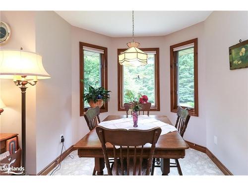 3 Kelley Crescent, Wasaga Beach, ON - Indoor Photo Showing Dining Room