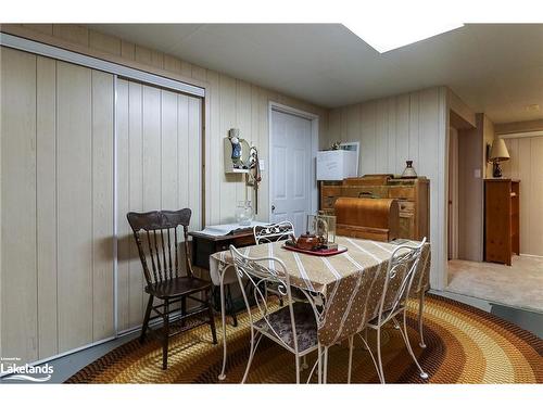 3 Kelley Crescent, Wasaga Beach, ON - Indoor Photo Showing Dining Room