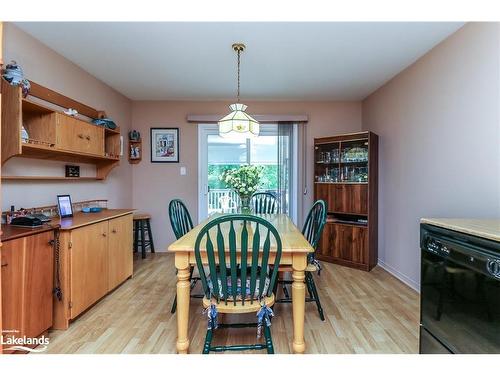 11 Evergreen Crescent, Wasaga Beach, ON - Indoor Photo Showing Dining Room