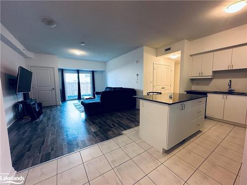 104-20 Koda Street, Barrie, ON - Indoor Photo Showing Kitchen