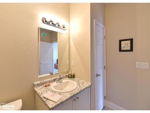 325 Lucy Lane, Orillia, ON - Indoor Photo Showing Bathroom