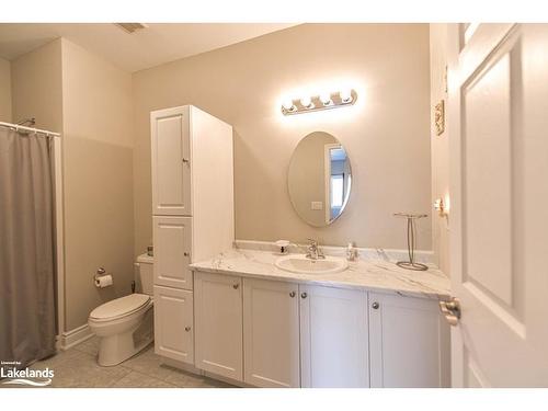 325 Lucy Lane, Orillia, ON - Indoor Photo Showing Bathroom