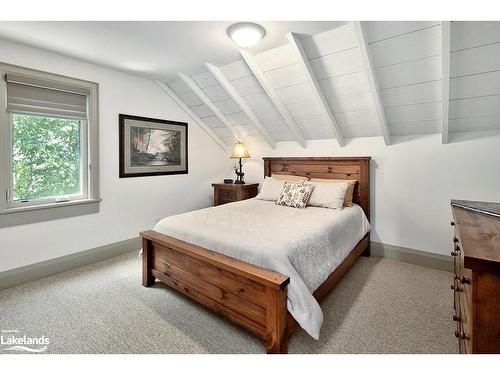 376 Sunset Boulevard, Thornbury, ON - Indoor Photo Showing Bedroom