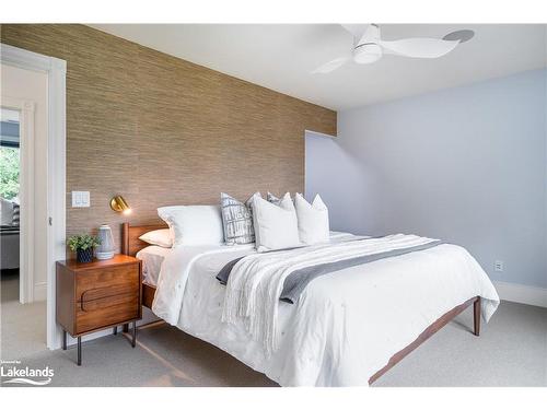 164 Bartlett Boulevard, Collingwood, ON - Indoor Photo Showing Bedroom