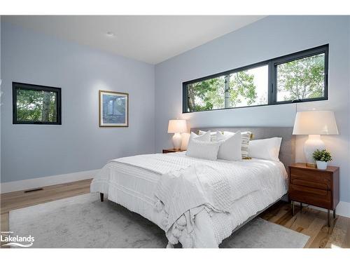 164 Bartlett Boulevard, Collingwood, ON - Indoor Photo Showing Bedroom