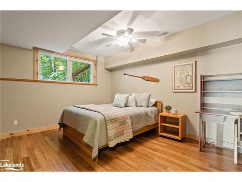 1201 Tingey Road N, Bracebridge, ON - Indoor Photo Showing Bedroom