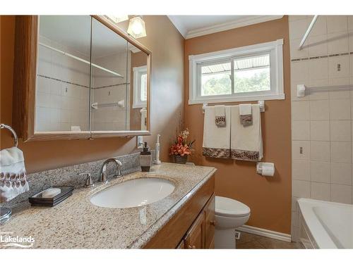 165 Lafontaine Road E, Tiny, ON - Indoor Photo Showing Bathroom