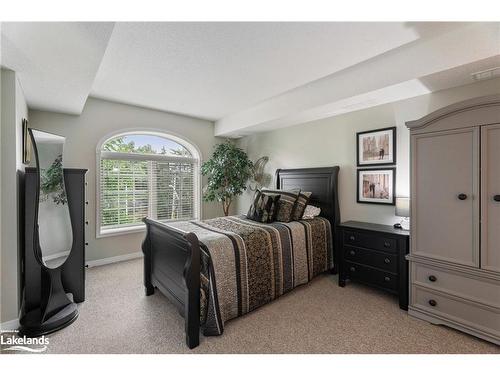 A405-216 Plains Road W, Burlington, ON - Indoor Photo Showing Bedroom