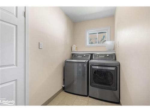 80 Balm Beach Road W, Tiny, ON - Indoor Photo Showing Laundry Room