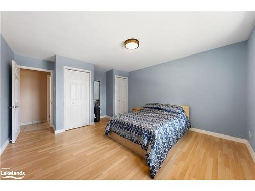 80 Balm Beach Road W, Tiny, ON - Indoor Photo Showing Bedroom