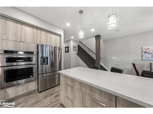 181 Anglo Street, Bracebridge, ON - Indoor Photo Showing Kitchen With Stainless Steel Kitchen